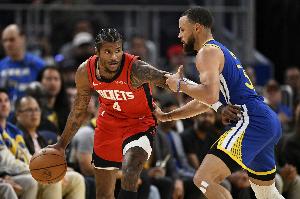 杰伦-格林是历史上最年轻打满82场常规赛&场均得分20+的后卫