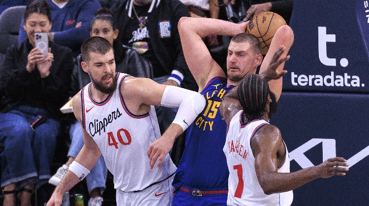 杨毅：看好快船4-2晋级 掘金的问题被约老师亘古罕见的表现所掩盖