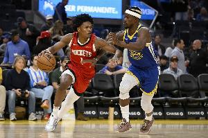 火勇大战！文胖：这轮系列赛的判罚绝对会让很多人破防的