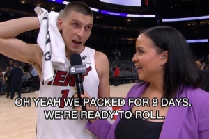 独行侠：❓︎勿cue！希罗：我们一次性打包了9天行李