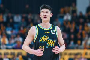 直播吧：好消息！胡金秋脚伤不影响生死战出战