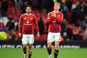 曼晚预测曼联首发：芒特&18岁卡马森出战，加纳乔奥比搭档霍伊伦