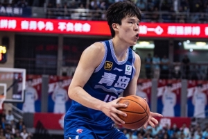 麦穗丰：杨瀚森继续成长 他的即战力&重要性明显 广厦该出成绩了