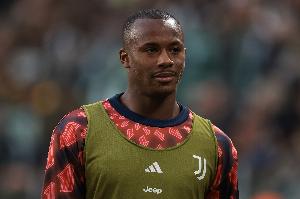 葡媒：贾洛因纪律原因被安排单独训练，波尔图开始着手退货给尤文