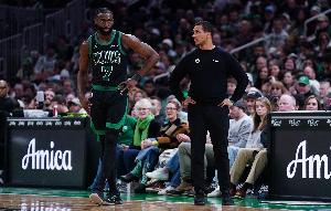 自23年东决0-3热火之后 绿军近25场季后赛赢了21场 历史第四