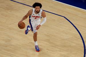 名嘴：康宁汉姆是系列赛的最佳球员 下赛季他会是联盟前10