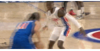 施罗德刀球布伦森逼出8秒违例失误&CC助攻杜伦双手炸扣打停尼克斯