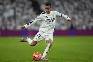 马卡：若姆巴佩缺席塞巴略斯将顶替他 巴斯克斯预计首发右后卫