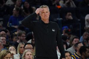 科尔：判罚要保持一致性 关键在于区分故意造犯规和真正的犯规