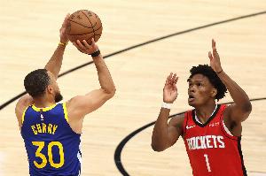 勇士VS火箭G3裁判出炉！主裁James Williams吹罚勇士2-2&火箭4-1