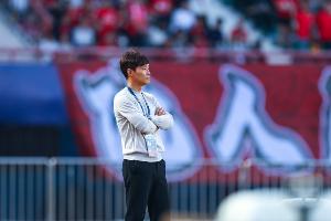 直播吧:河南与南基一谈判达初步共识,后天比赛由中方教练组带队