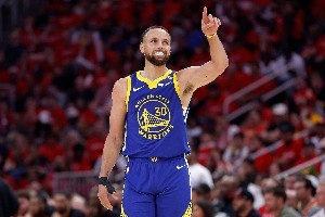 老詹季后赛胜场强势领跑😮上榜保底2冠🏆库里超KD&身前有追汤