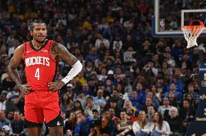 火箭系列赛至今罚球合计80中51 命中率仅63.8%