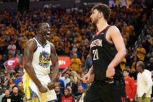 立竿见影🤩追梦5犯下场后申京独得16分 重新上场后申京仅得4分