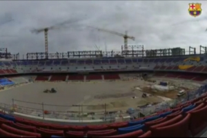 完成画线工作🌱巴萨晒诺坎普翻修延时视频，配文：我们的家