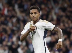 🚨马卡：罗德里戈在考虑转会 不满无缘金球前20+光芒被3人掩盖