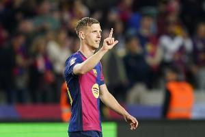 西媒：奥尔莫在国家队和俱乐部中的处境都不理想