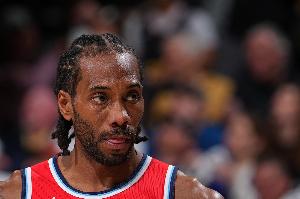 无情的砍分机器人！小卡22中11得27分10板5助 正负值+14全队最高