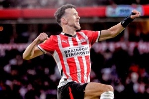 🔥“佩剑”越老越妖！36岁佩里西奇在荷甲上演帽子戏法