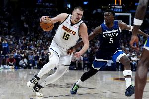 🤔去年东西部四强球队 今年除独行侠外皆晋级次轮