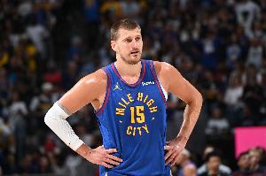 感觉没咋发挥！约基奇今年季后赛篮板、助攻、抢断第一 得分第四