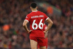 罗马诺：皇马希望在世俱杯前得到阿诺德，关于补偿问题还在谈判