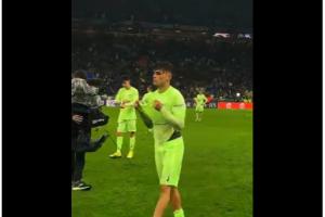 🥺巴萨官推晒众将赛后泪目失落，互相拥抱鼓励&佩德里心有不甘