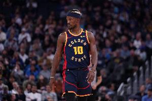 需要你站出来了！巴特勒半场7中2仅拿6分6板2助2断