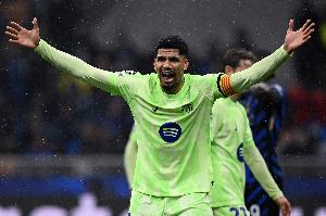 麻了😖阿劳霍76分钟登场补时没防住绝平，加时被戏耍过掉遭绝杀