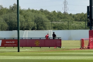 何时复出？记者：曼联中卫海文今日单独训练