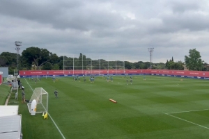 记者：阿尔瓦雷斯参加马竞今日训练，里克尔梅、阿斯皮利奎塔缺席