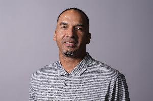 名记：哈里森对独行侠运动团队开刀 解雇运动表现总监&首席训练师