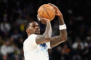 还没投开！里德半场5中2&三分4中1 得到5分3篮板4助攻&正负值+9