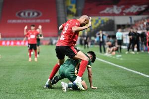 记者谈费利佩：胯下之辱最好在场上直接弄他，不值当家长亲自出面