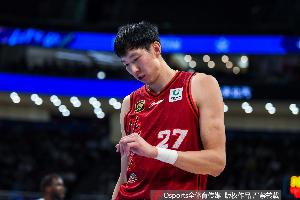 孙铭徽找回状态对广厦太重要 周琦护框作用明显但陷入犯规困扰