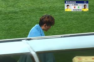 第27分钟，0-2落后的西海岸率先做出换人调整，内尔松换下赵宏略