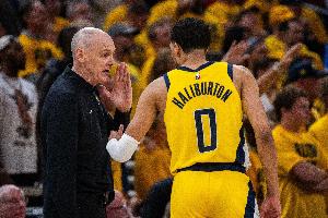 卡莱尔：我没有让球员做好准备 要让哈利伯顿处于更好的位置