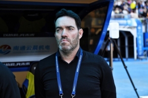 苏亚雷斯将不会参与指挥今晚的比赛，他要做的还是尽快熟悉球队