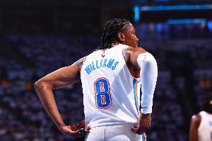 双双打铁！半场杰伦威6中1拿2分3助3断 多特6中1得3分