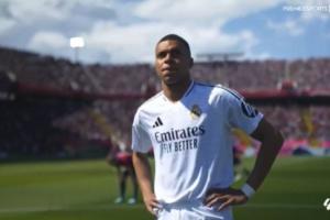 战士！姆巴佩赛后看着皇马球迷沉思😔独自走向球迷鼓掌示意