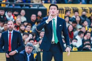 王博：大家还是比较紧张 G2调整得还不错 到北京后要做好困难准备