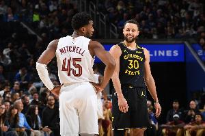 好兄弟一起走🍺勇士&骑士本赛季同时止步次轮 总比分均为1-4