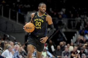 在附加赛被DNP！美记：库明加曾在场上不顾库里而惹恼了科尔