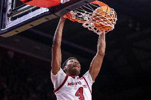 阿里纳斯：埃斯-贝利上限非常恐怖 他的下限是英格拉姆