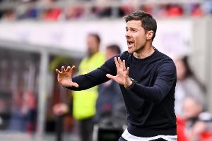 记者：阿隆索已开始考察大批青训球员，可能将他们纳入世俱杯阵容