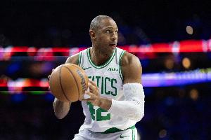 豪泽：希望霍福德能回归 但他有五个孩子要养&他会权衡利弊的