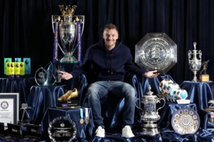 效力500场！瓦尔迪迎来莱斯特城告别战，冲击个人蓝狐200球