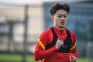 北青体育：蒋圣龙确定无缘6月18强赛，国足中卫首选蒋光太+朱辰杰