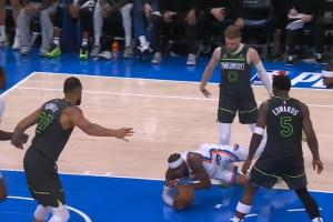 名记：我不在乎谁赢 但亚历山大的哨子太糟糕了