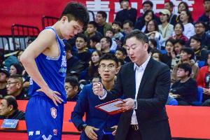 刘维伟：杨瀚森的前景是非常好的 他属于NBA的舞台